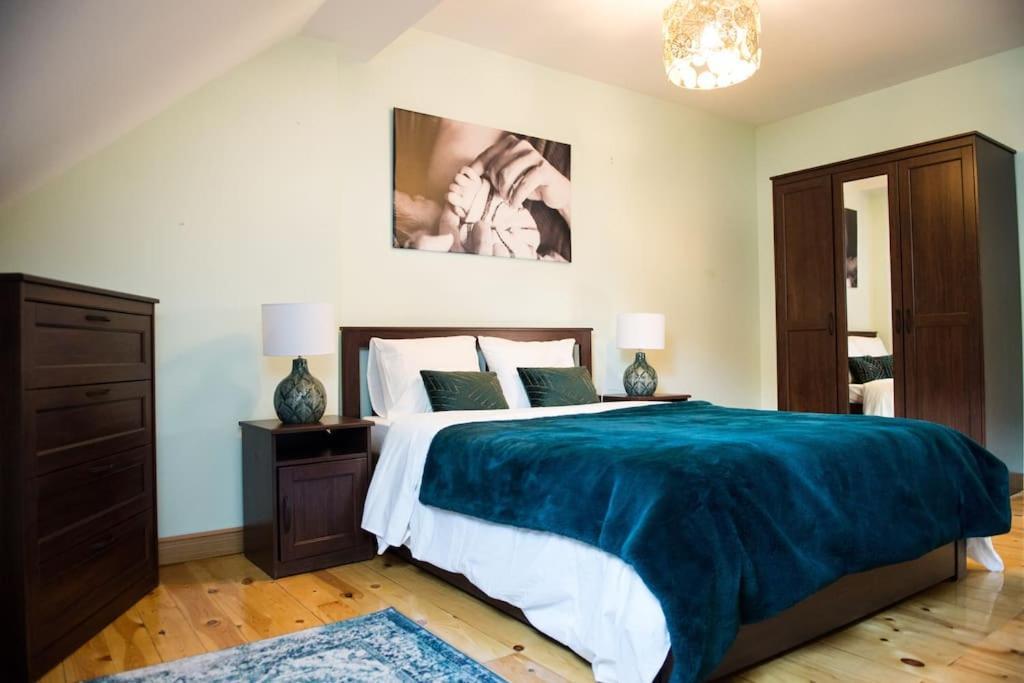 Chalet De 5 Habitaciones En La Sierra De Madrid El Olivo De Miraflores Мірафлорес-де-ла-Сьєрра Екстер'єр фото